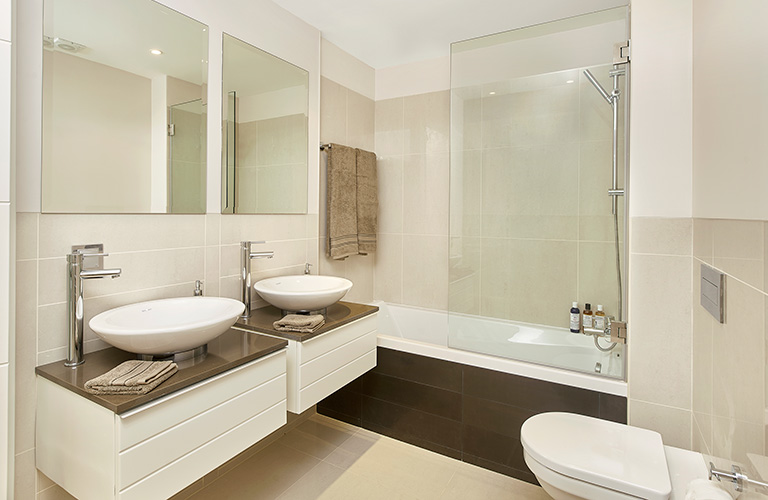 Bathroom | Three-bedroom penthouse