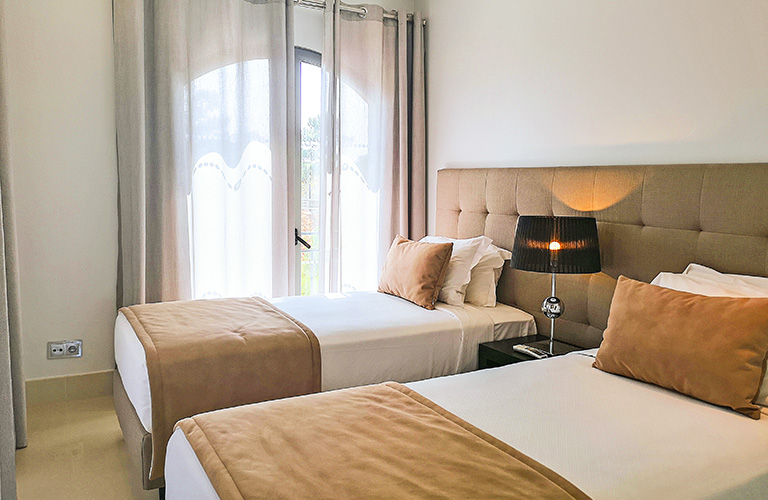Twin Bedroom | Three-bedroom penthouse